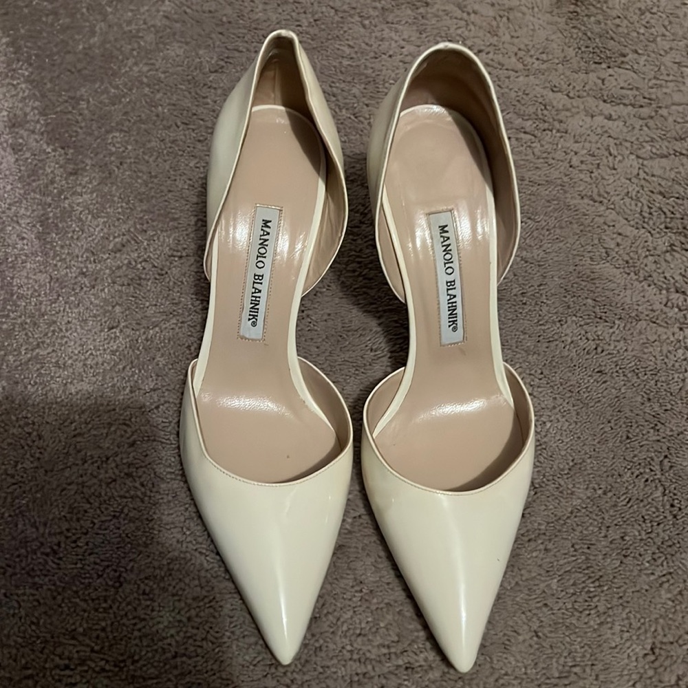 Manolo Blahnik white heels size 38.5